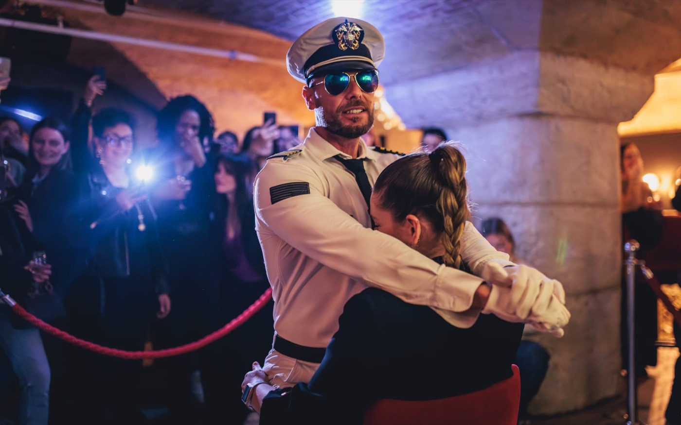 Chippendale EVJF nœud papillon à Marseille — Les Gentlemen